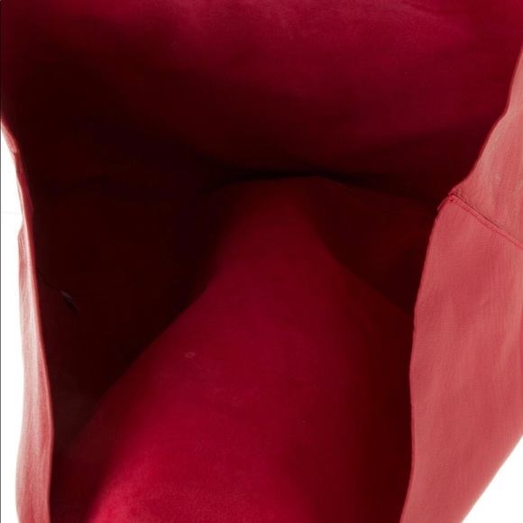 Tote - Picture 3 of 3